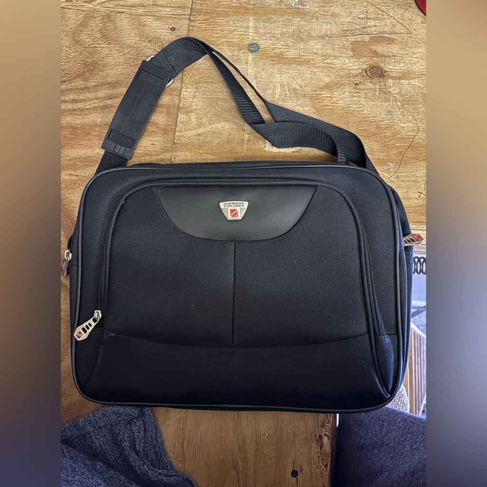 Black Laptop/ Suitcase Bag 💼